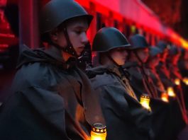 Память сильнее времени: в 72-м ОУЦ почтили подвиг героев Великой Отечественной войны
