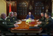Президент заслушал доклад о предложениях по корректировке мероприятий Плана строительства и развития Вооруженных Сил на 2026-2030 годы