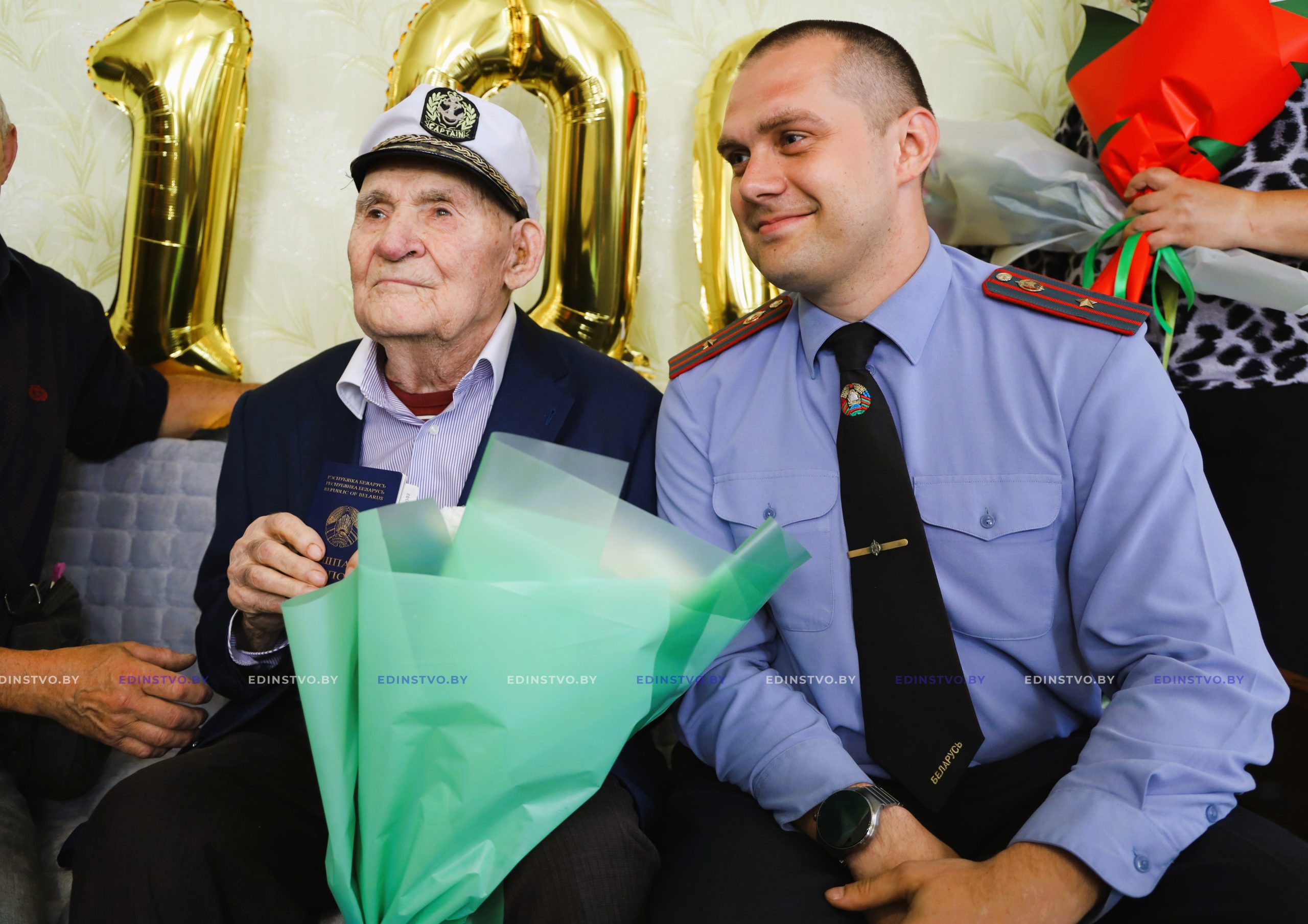 В Борисове со 100-летним юбилеем поздравили участника Великой Отечественной войны Ивана Косяченко