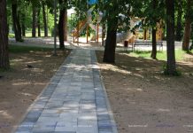 Аттракционы, зоны отдыха и фонтан: обновление городского парка в Борисове продолжается