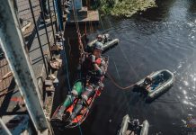 ЧС на суше и в воде: под Борисовом проходят республиканские соревнования по многоборью спасателей