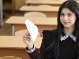 Как школьница из Борисова стала курсантом академии авиации на один день