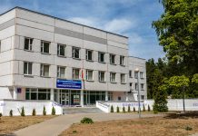 «Наутро дети чувствуют себя лучше». Главный врач Борисовской ЦРБ прокомментировал ситуацию с поступлением несовершеннолетних в инфекционную больницу
