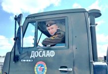 Военнослужащие после завершения обучения в ДОСААФ успешно сдали экзамены на право управления грузовыми автомобилями и вернулись в воинские части