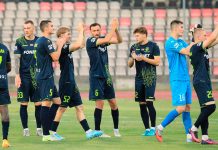 Футбол: только «желто-синие» не уступили