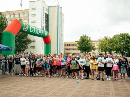 «ЗА БЕГ!»: в Борисове ярко отметили 15-летие Борисовского ФОЦ в Борисове состоялся массовый забег «ЗА БЕГ!», посвященный 15-летию ГУ «Борисовский физкультурно-оздоровительный центр»