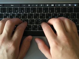 Жительница Борисовского района не поддалась на уловки аферистов и не стала переводить деньги злоумышленникам Жительница Борисовского района не поддалась на уловки аферистов и не стала переводить деньги злоумышленникам