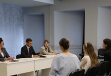 Заместитель председателя Борисовского райисполкома Егор Мандрик встретился с молодыми специалистами сферы культуры