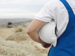 Какие работы запрещены для женщин, напомнили в Минтруда