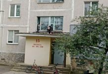 Борисовские подростки устроили пивную на козырьке многоэтажки – милиция отреагировала