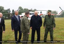 Александр Лукашенко посетил производство полностью отечественного стрелкового оружия в Минской области