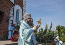 Владыка Амвросий совершил Божественную литургию в престольный праздник Почаевского придела Михайловского храма агрогородка Зембин
