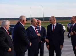 Геннадий Зюганов посетил мемориальный комплекс «Курган Славы»