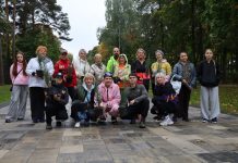 «Мир. Спорт. Парк. Мы вместе». Спортивный праздник объединил жителей Борисова в городском парке