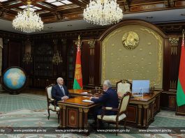 Александр Лукашенко принял с докладом Председателя Палаты представителей Игоря Сергеенко Александр Лукашенко принял с докладом Председателя Палаты представителей Игоря Сергеенко