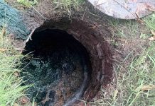 Очередной засор канализации в одной из борисовских многоэтажек на проспекте Революции устранен