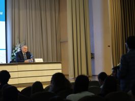 Председатель райисполкома Николай Карпович встретился с молодыми специалистами системы образования района