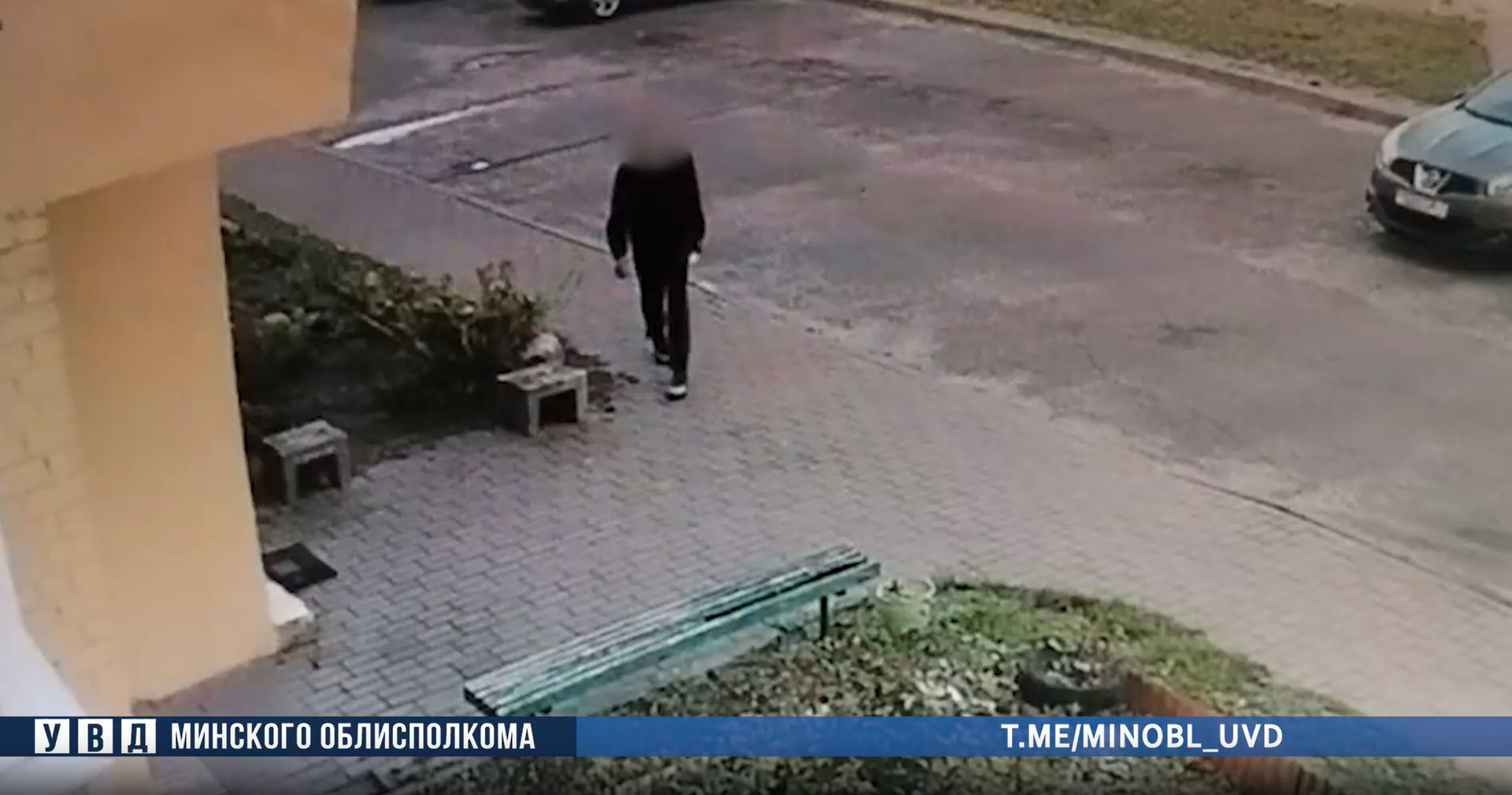 Дергал за дверные ручки: в Борисове мужчина проник в квартиру через незапертую дверь и совершил кражу