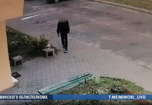 Дергал за дверные ручки: в Борисове мужчина проник в квартиру через незапертую дверь и совершил кражу