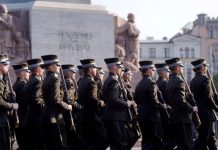 Армия Латвии получила право изымать частную недвижимость