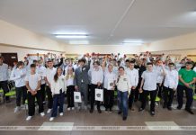 Простым языком — о важном. Молодежь Минской области приняла участие в акции «Беларусь адзіная»