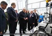 Александр Лукашенко ознакомился с научными разработками гражданского и оборонного назначения