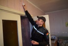 Акция «За безопасность вместе»: работники Борисовского ГРОЧС провели масштабную пожарно-профилактическую работу в домовладениях