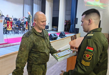 В 72 гвардейском объединенном учебном центре чествовали увольняемых в запас военнослужащих