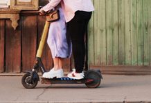 Несовершеннолетние и СПМ. Кто в ответе за детскую беспечность на дорогах?