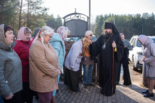 Епископ Амвросий совершил освящение креста и купола для строящегося Борисо-Глебского храма города Борисова