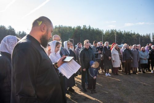 Епископ Амвросий совершил освящение креста и купола для строящегося Борисо-Глебского храма города Борисова