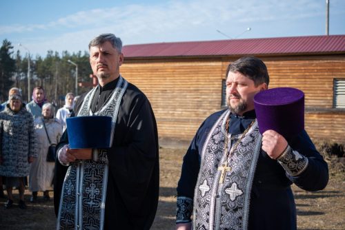 Епископ Амвросий совершил освящение креста и купола для строящегося Борисо-Глебского храма города Борисова