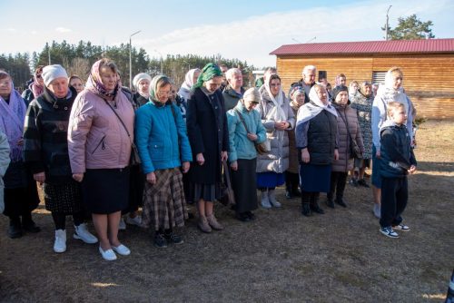 Епископ Амвросий совершил освящение креста и купола для строящегося Борисо-Глебского храма города Борисова